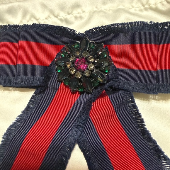 NEW!  Gucci Crystal Red Navy Grosgrain Bow Brooch - Picture 2 of 5